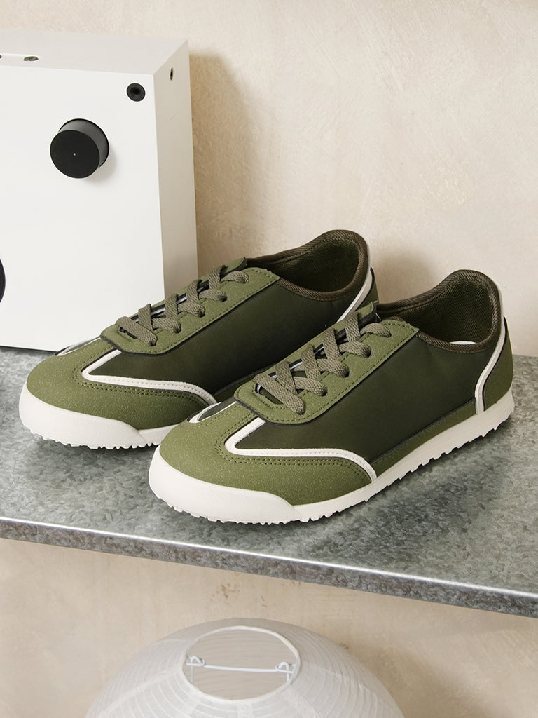 Yuni Lace-up Sneakers P799 each (Any 2 at P999)