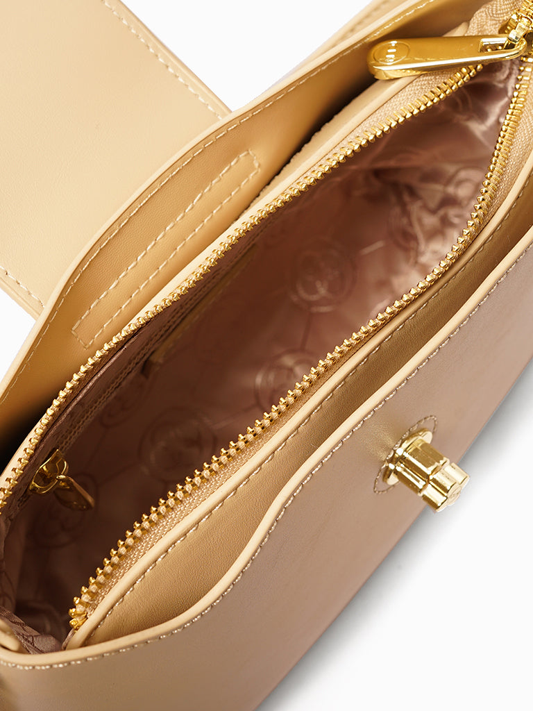 Avyanna Shoulder Bag