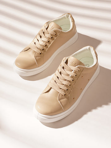 Tyla Lace up Sneakers