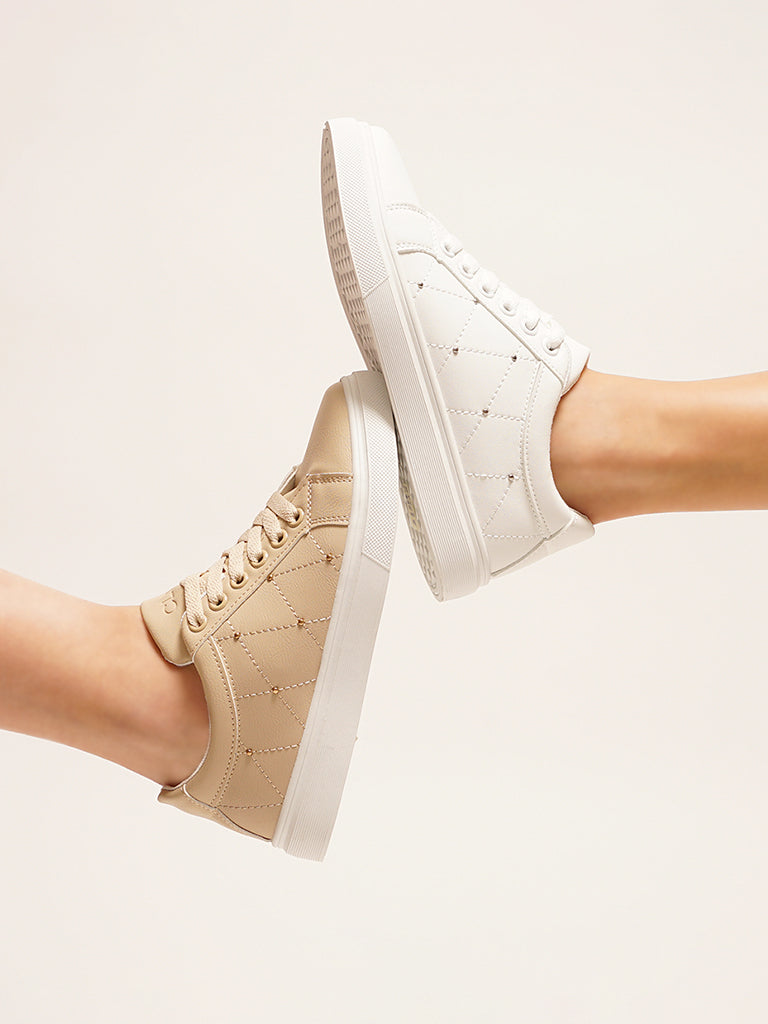 Tyla Lace up Sneakers