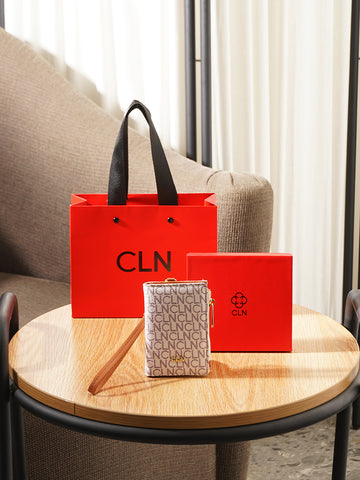 CLN - The Daffodil Bag in action. Shop it here