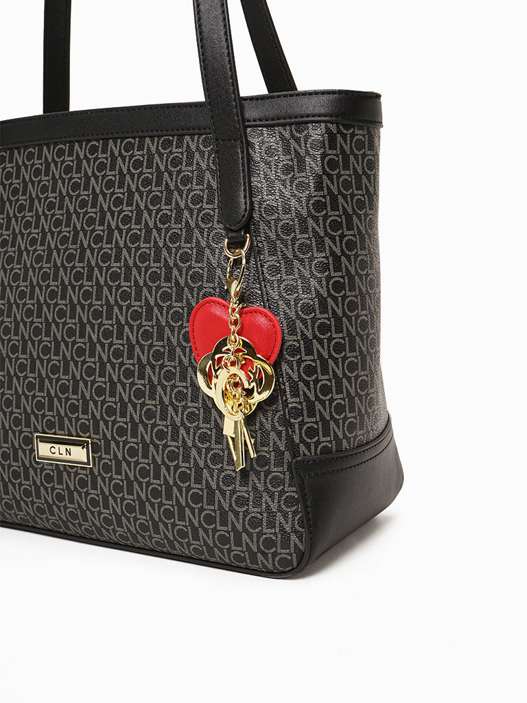 Vyanka Tote