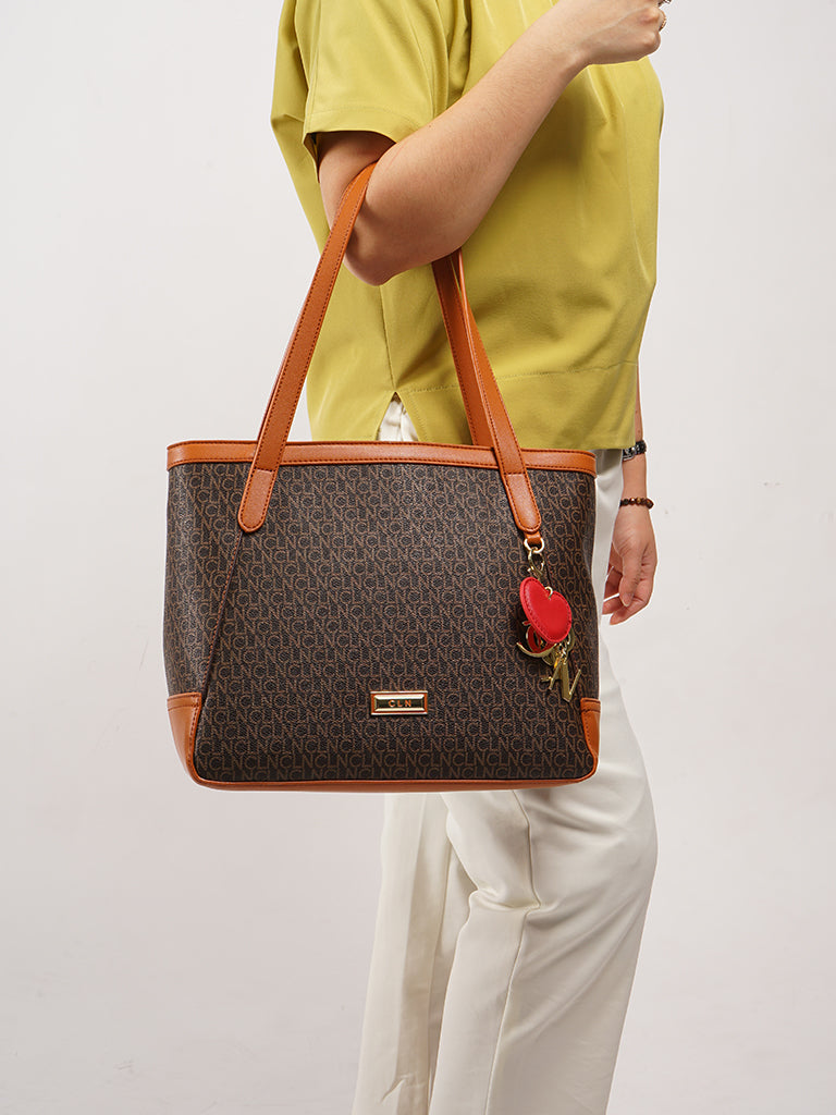 Vyanka Tote